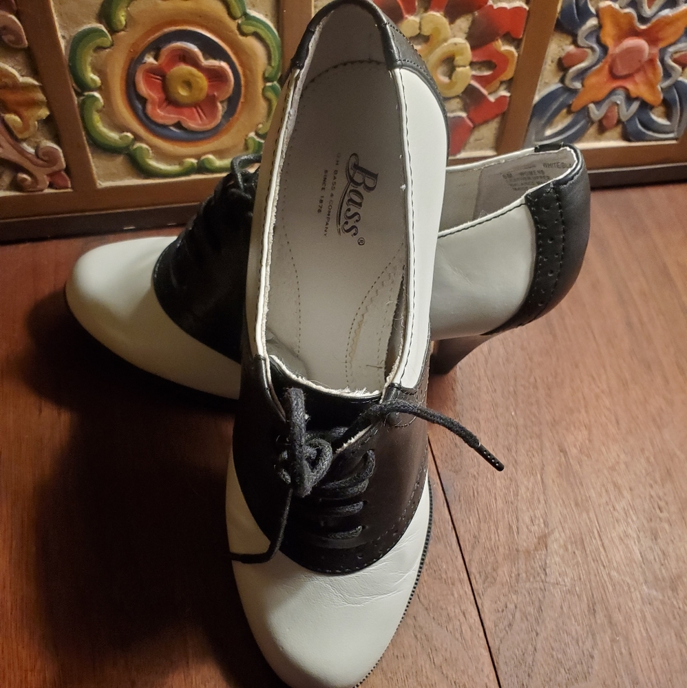 BASS Blk&White Saddle Oxfords Heels Shoes 6/36